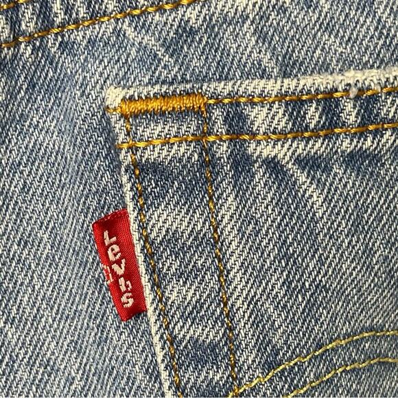 Levi's 501 Distressed Jean Shorts, Casual, Weekend, festival, Beachy Coastal, 30 - Picture 4 of 9